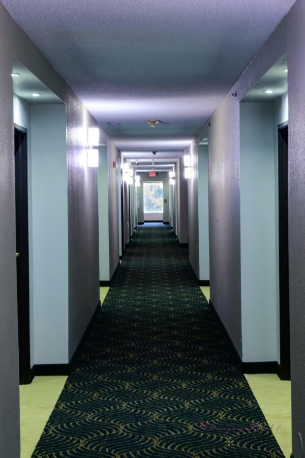 Super 8 By Wyndham High Point/Greensboro Luaran gambar